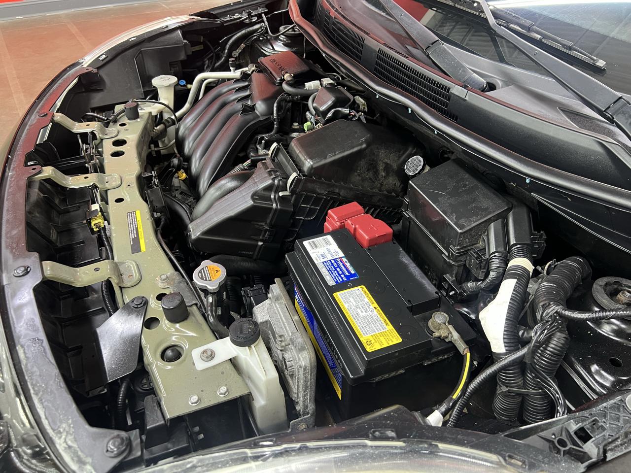 Nissan Versa 1.6 S Sedan 2012