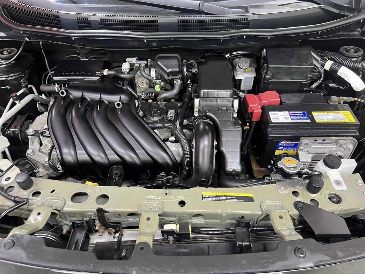 Nissan Versa 1.6 S Sedan 2012