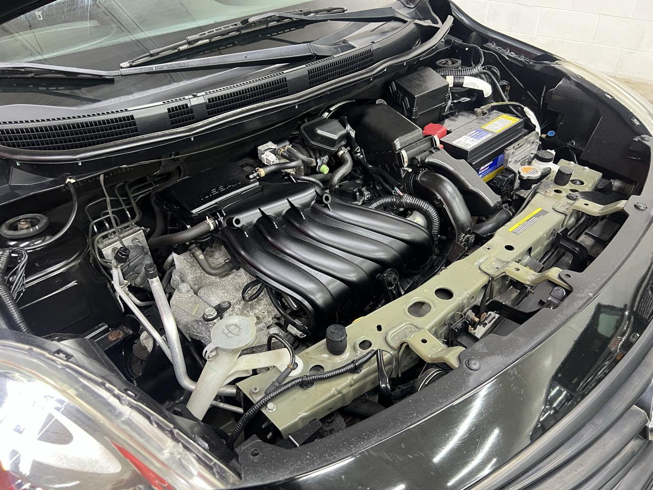 Nissan Versa 1.6 S Sedan 2012