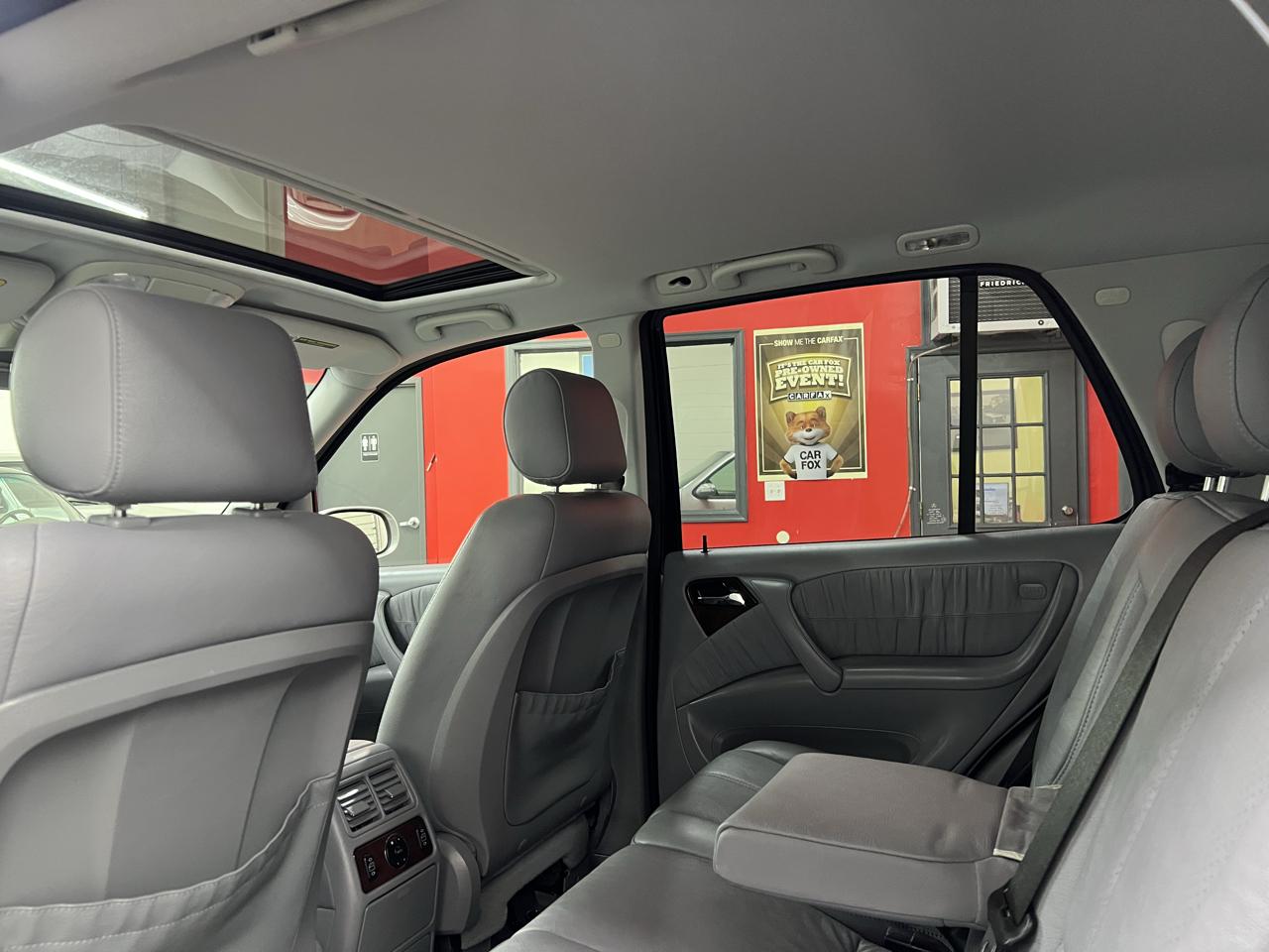 Mercedes-Benz M-Class ML320 2003