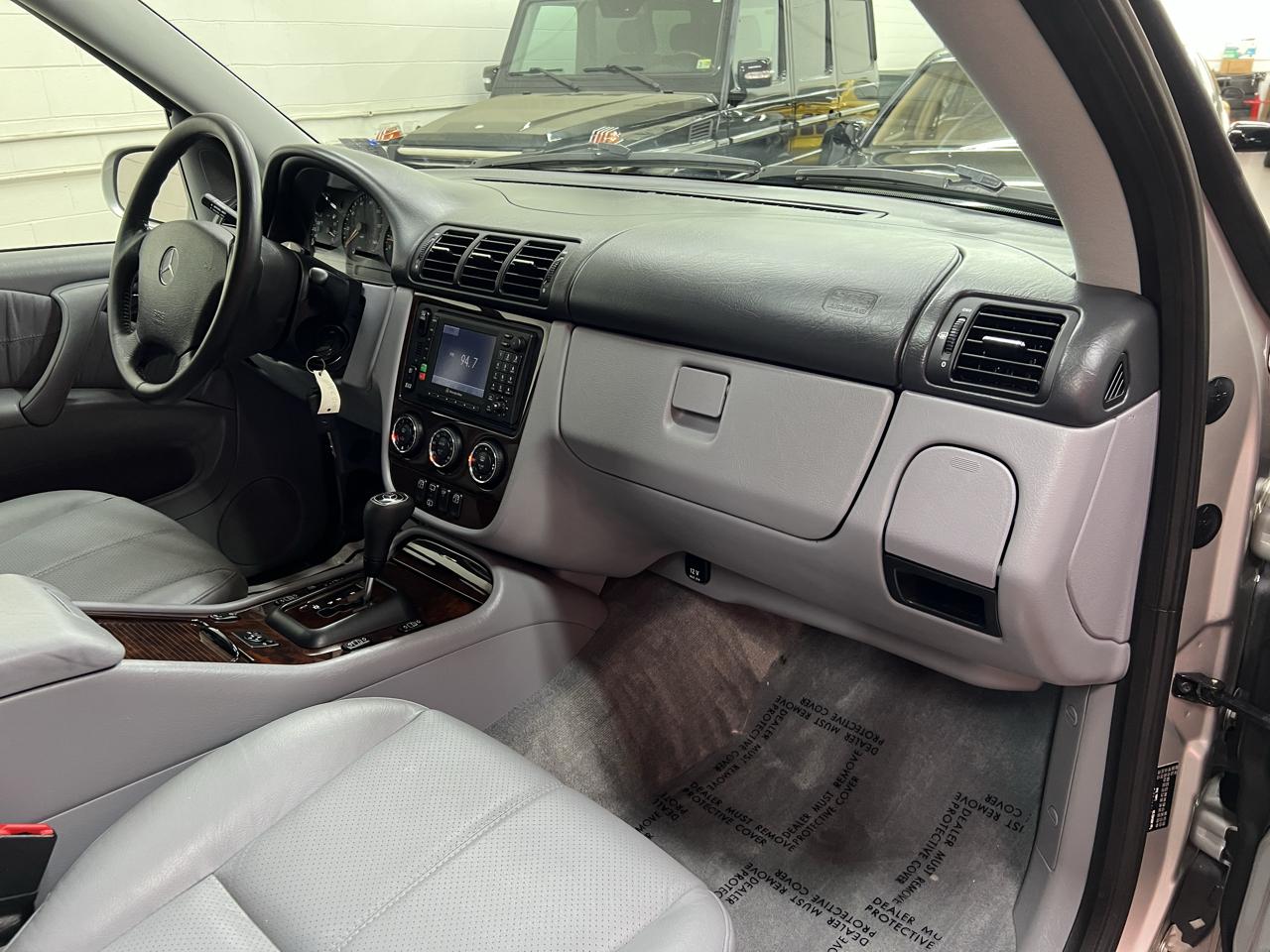 Mercedes-Benz M-Class ML320 2003