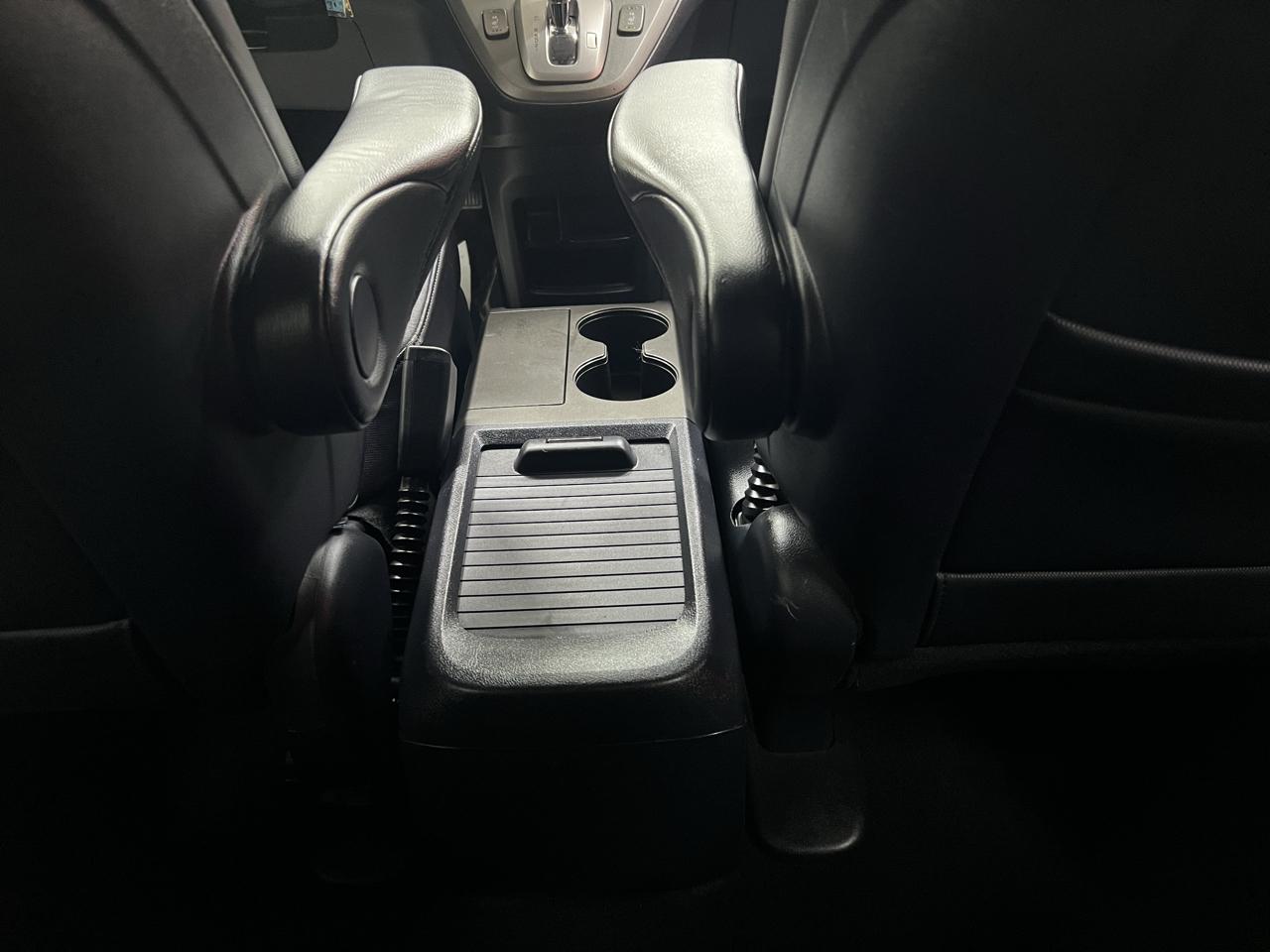 Honda CR-V EX-L 4WD AT with Navigation 2011