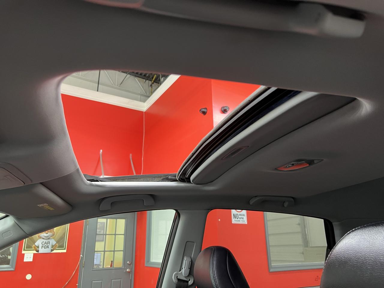 Honda CR-V EX-L 4WD AT with Navigation 2011