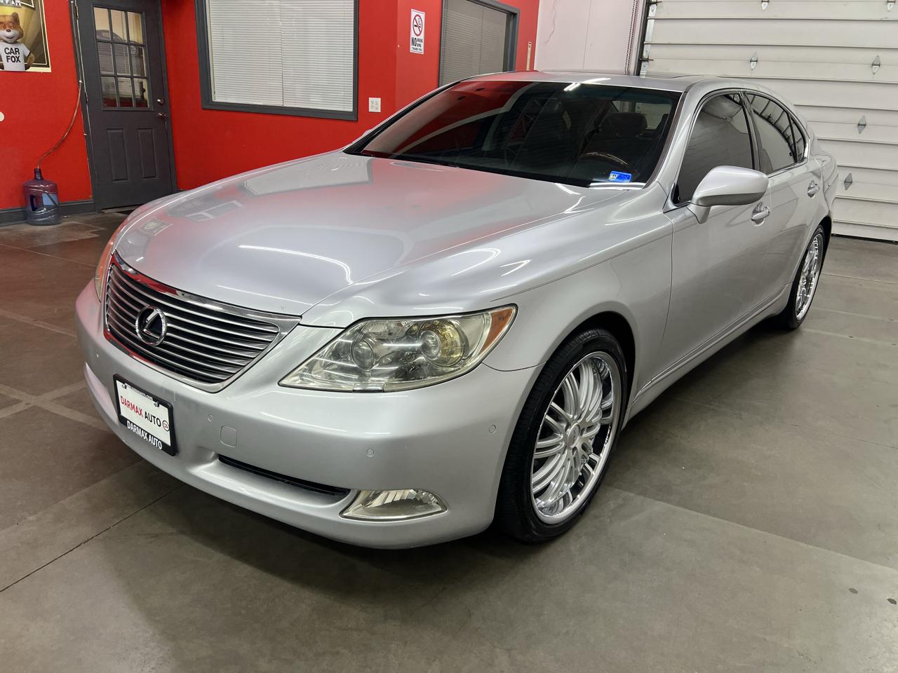 Lexus LS 460 Luxury Sedan 2007