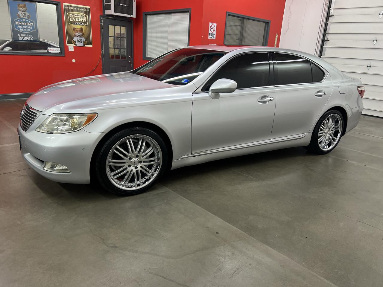 Lexus LS 460 Luxury Sedan 2007