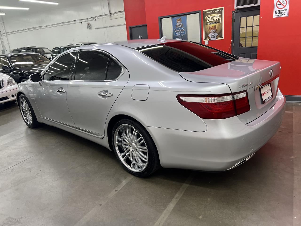 Lexus LS 460 Luxury Sedan 2007