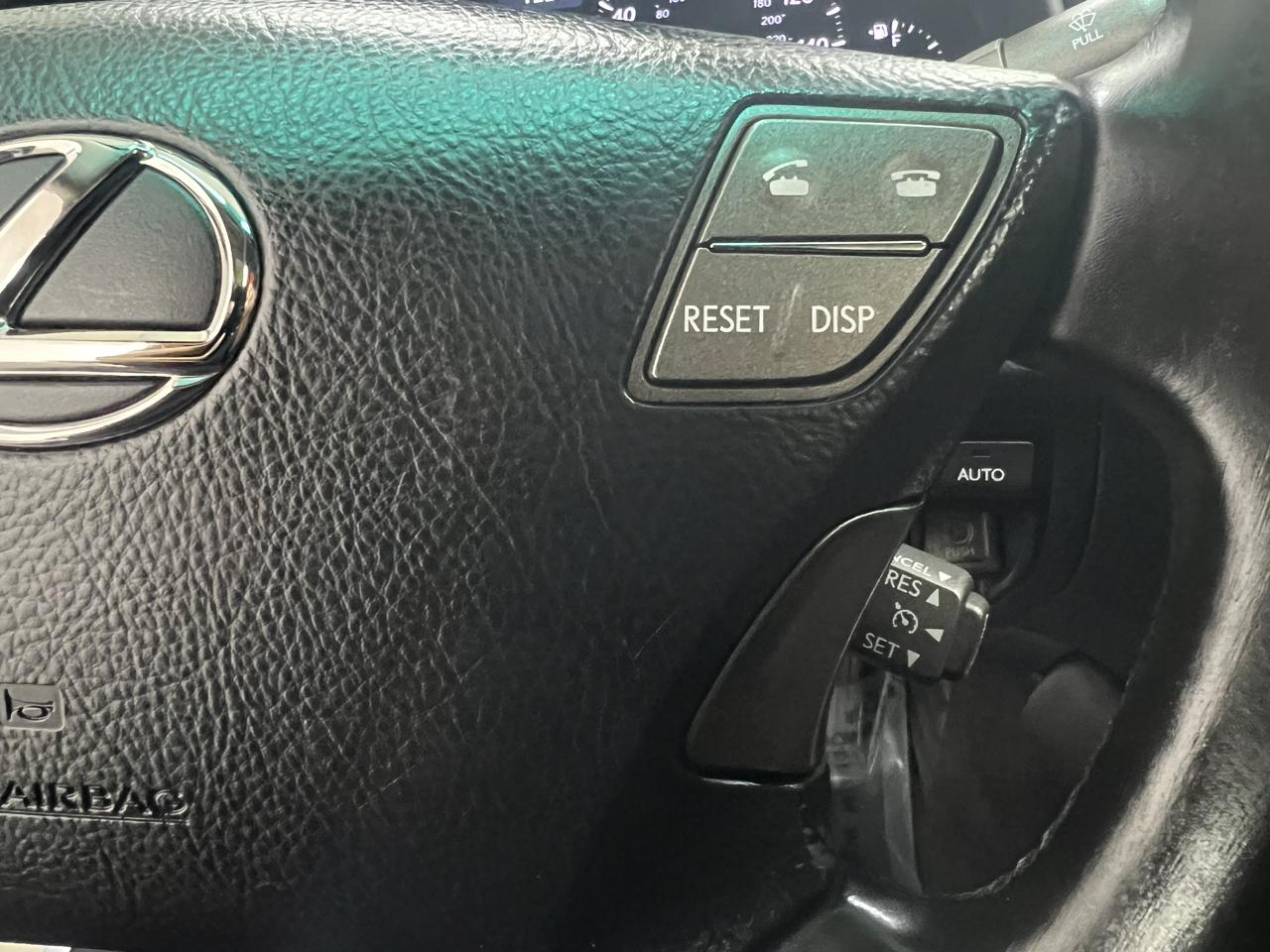 Lexus LS 460 Luxury Sedan 2007