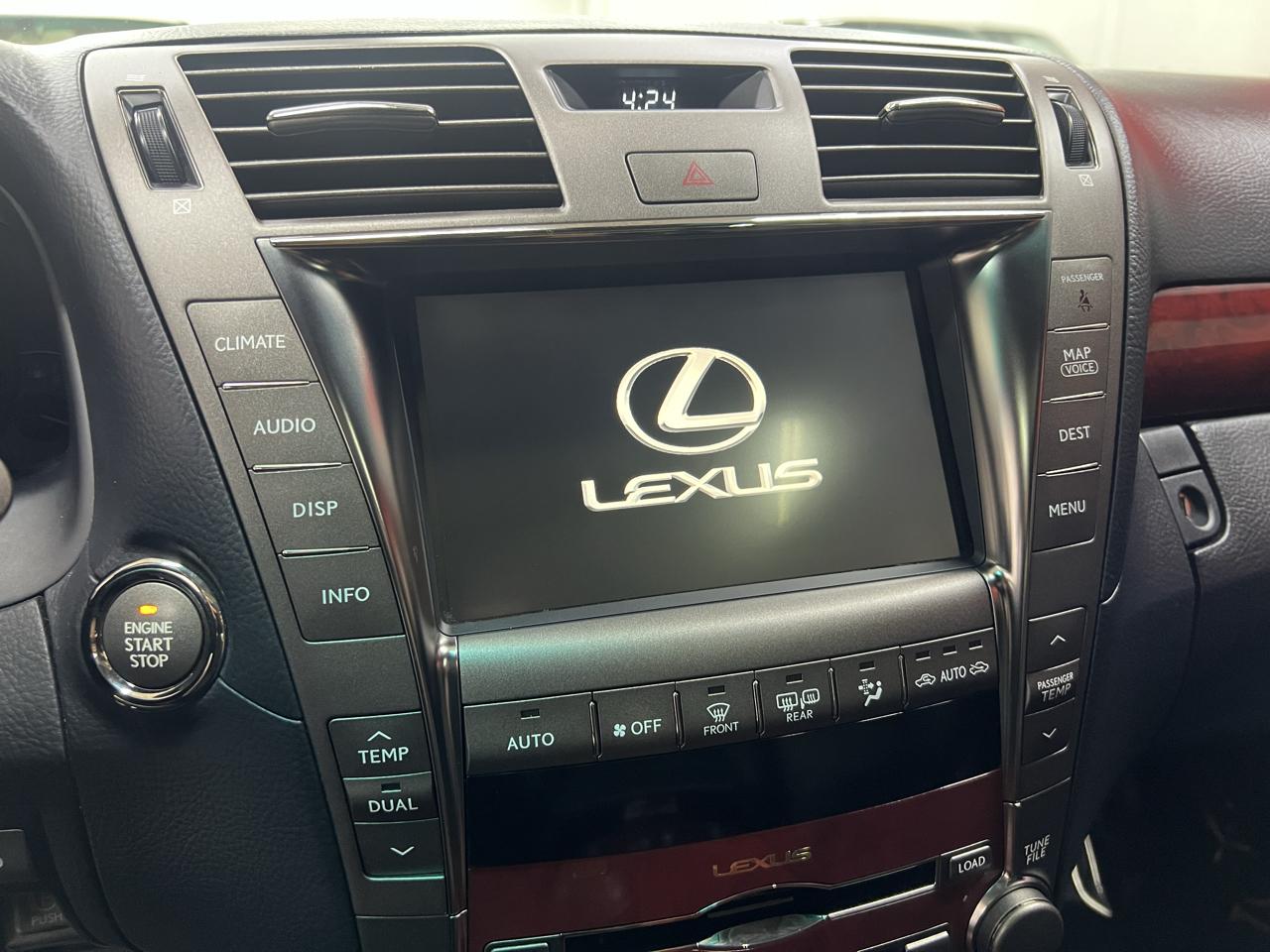 Lexus LS 460 Luxury Sedan 2007