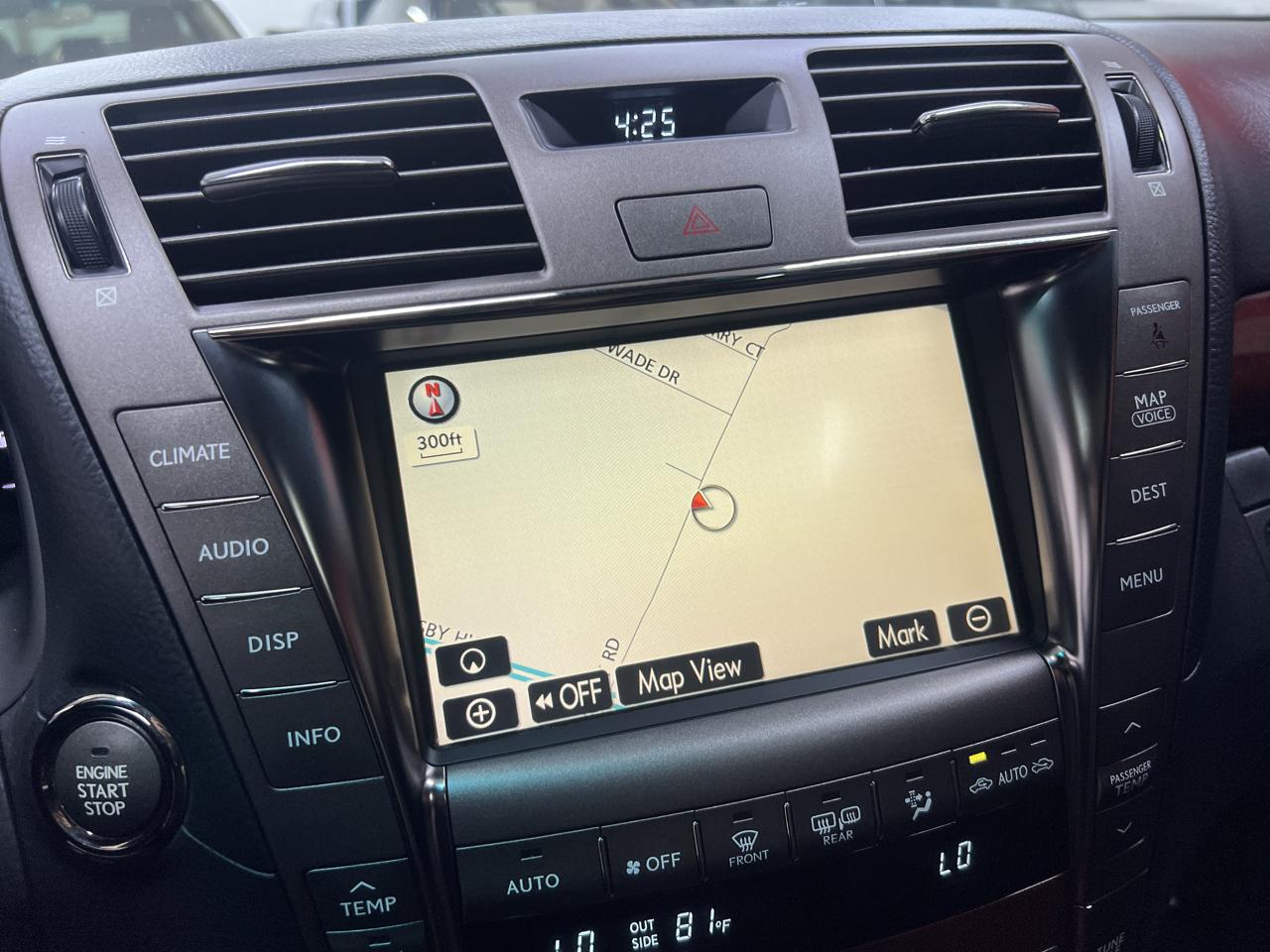 Lexus LS 460 Luxury Sedan 2007