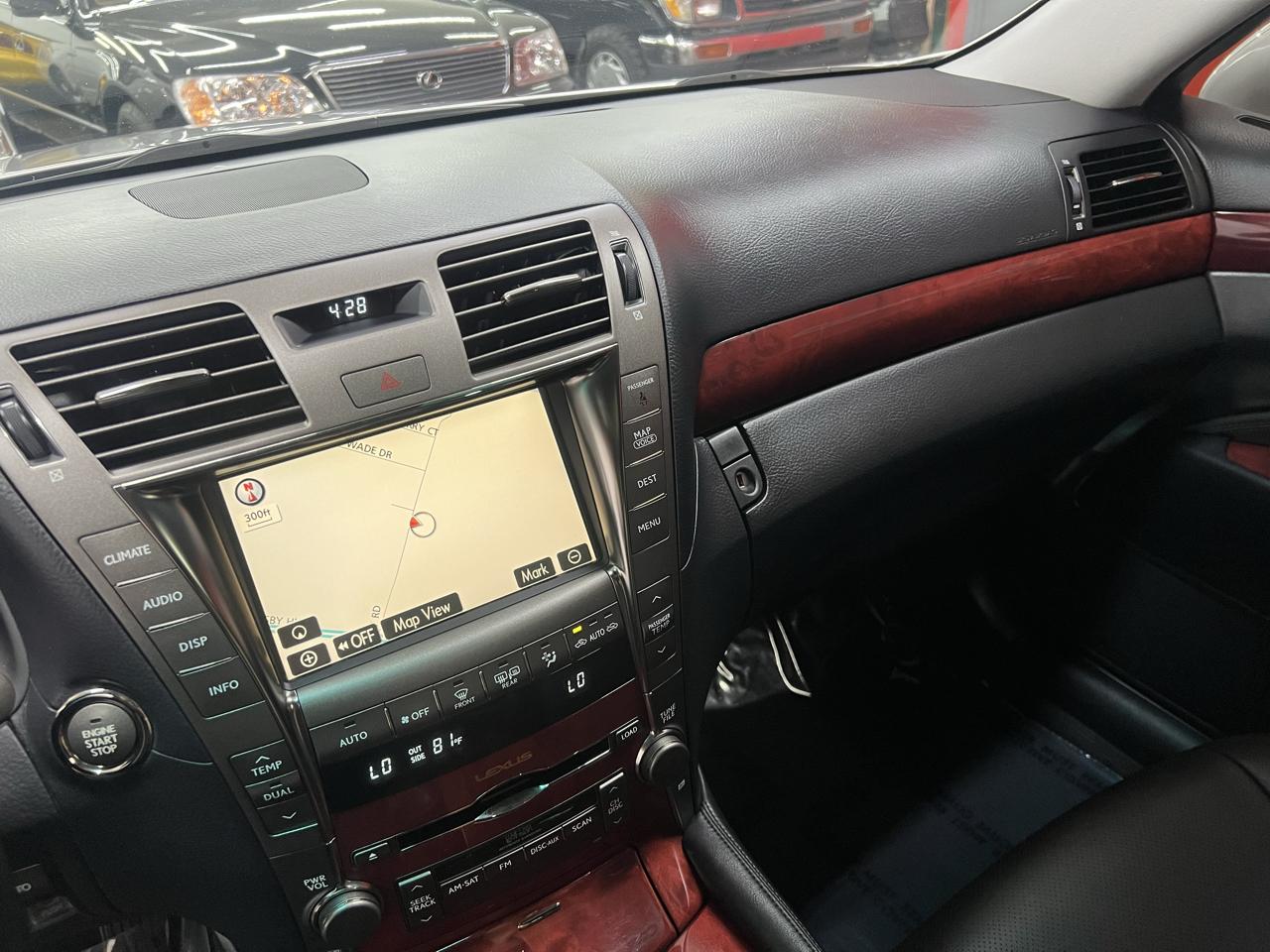 Lexus LS 460 Luxury Sedan 2007