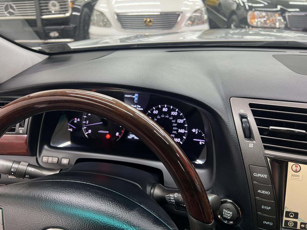 Lexus LS 460 Luxury Sedan 2007