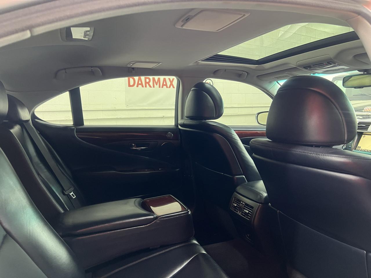 Lexus LS 460 Luxury Sedan 2007
