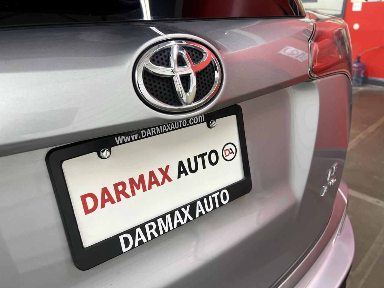 Toyota RAV4 LE AWD 2017