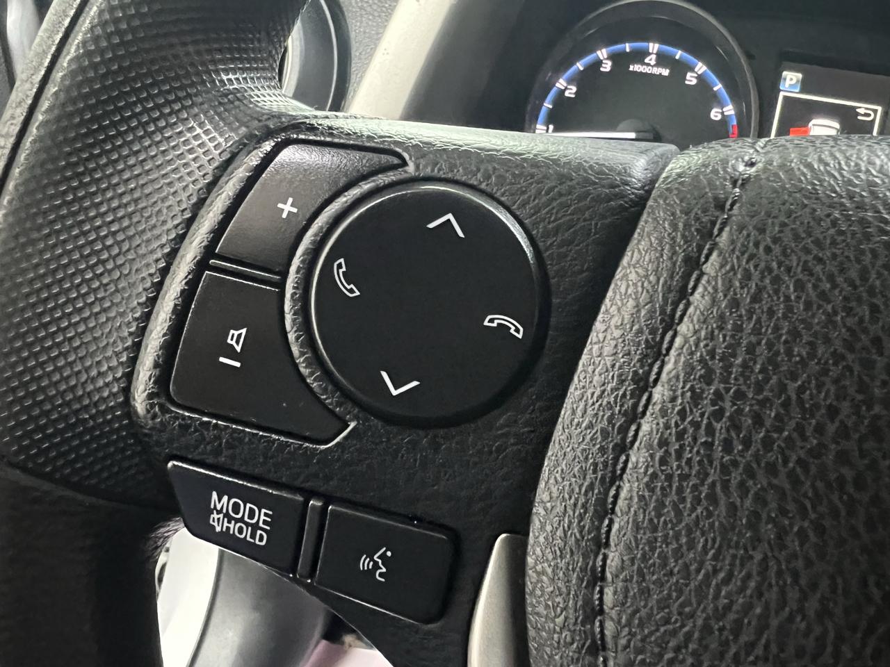 Toyota RAV4 LE AWD 2017