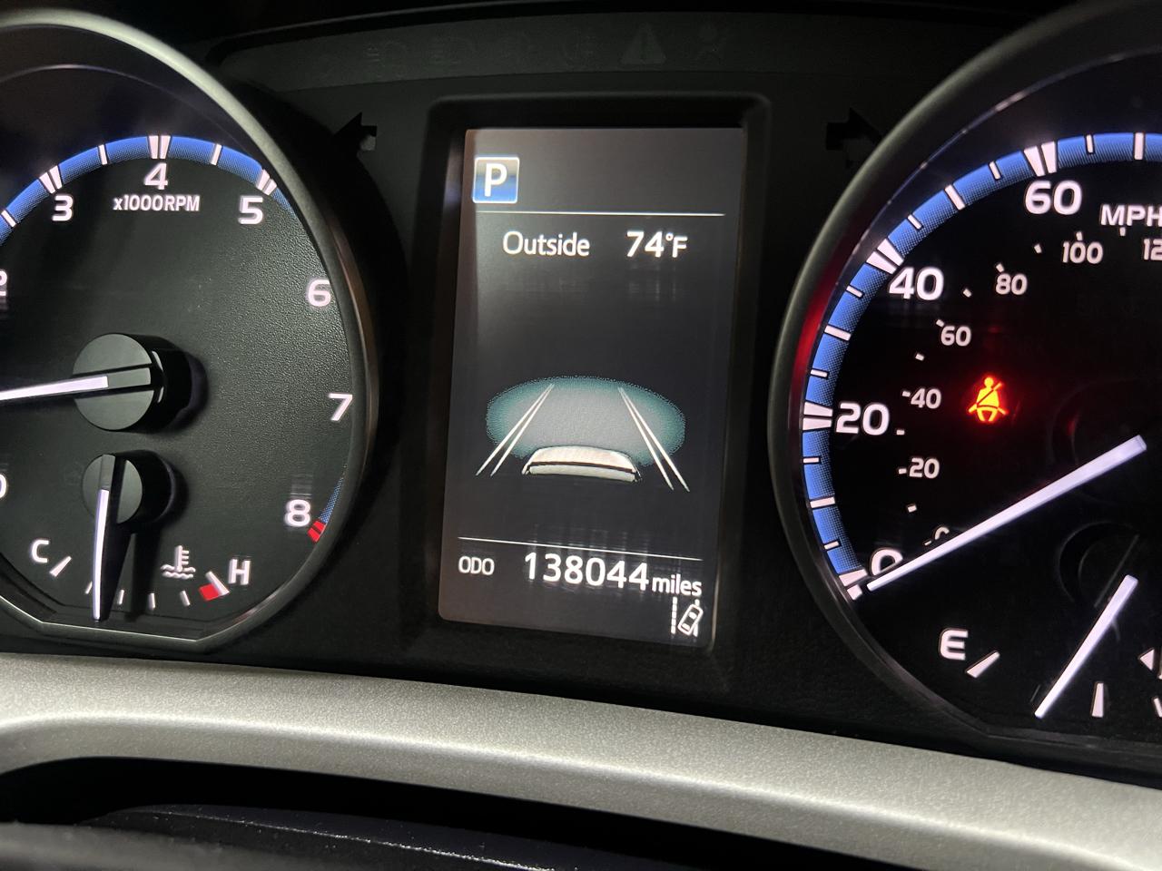 Toyota RAV4 LE AWD 2017