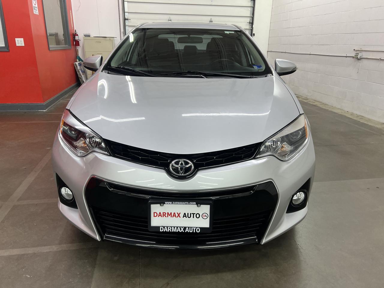 Toyota Corolla  2015