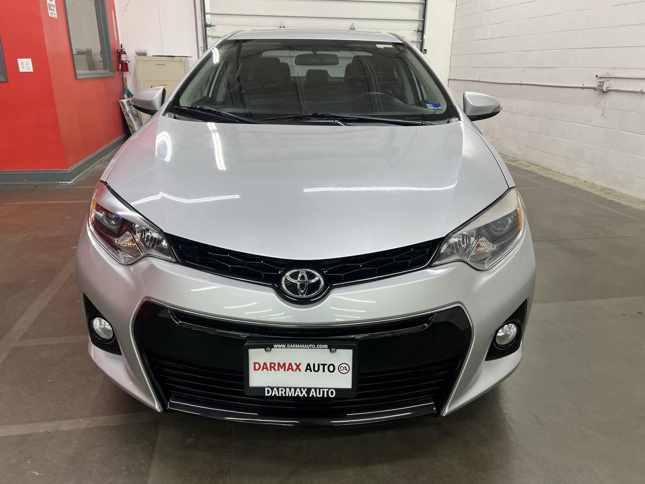 Toyota Corolla  2015