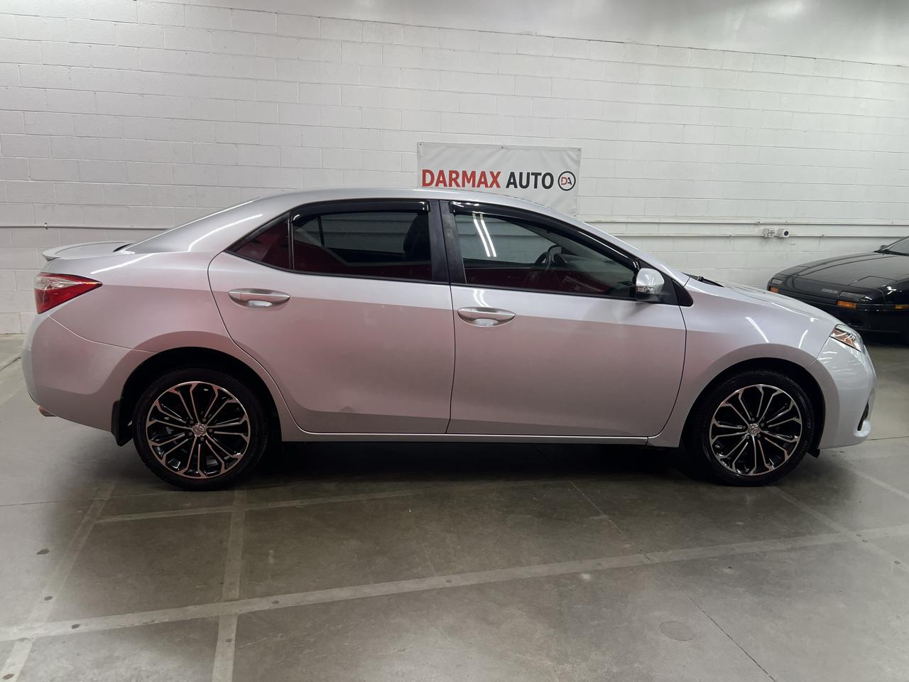 Toyota Corolla  2015