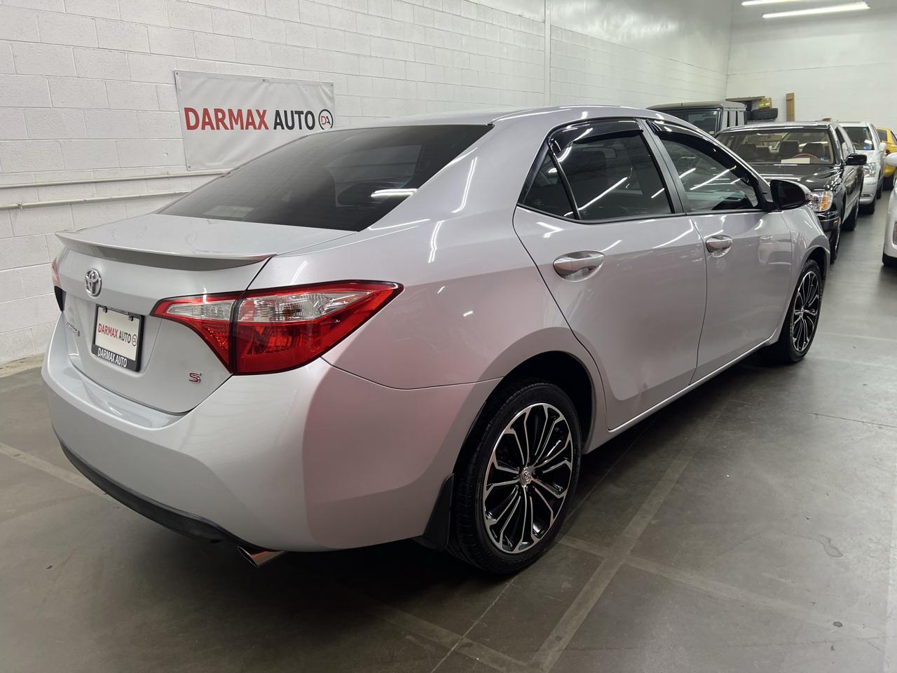 Toyota Corolla  2015