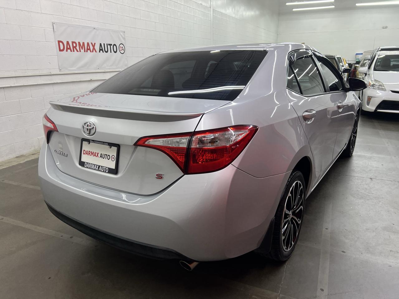 Toyota Corolla  2015