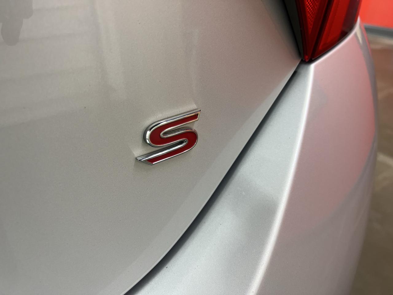Toyota Corolla  2015