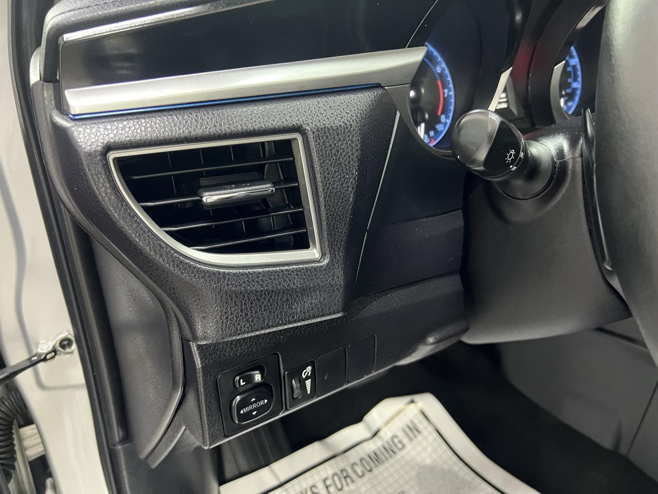 Toyota Corolla  2015