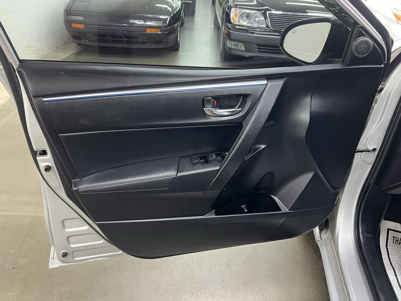 Toyota Corolla  2015