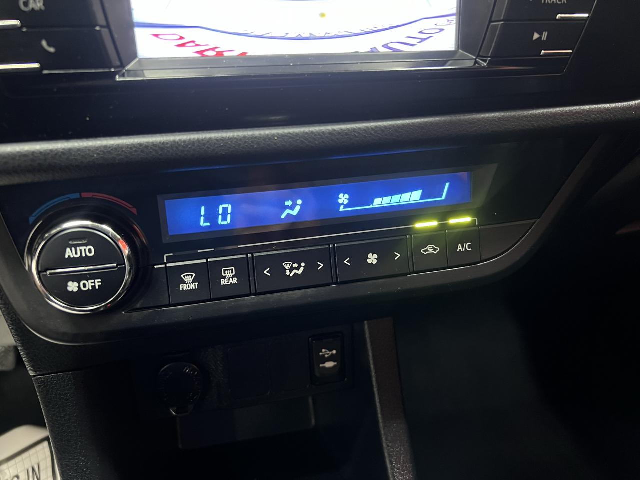 Toyota Corolla  2015