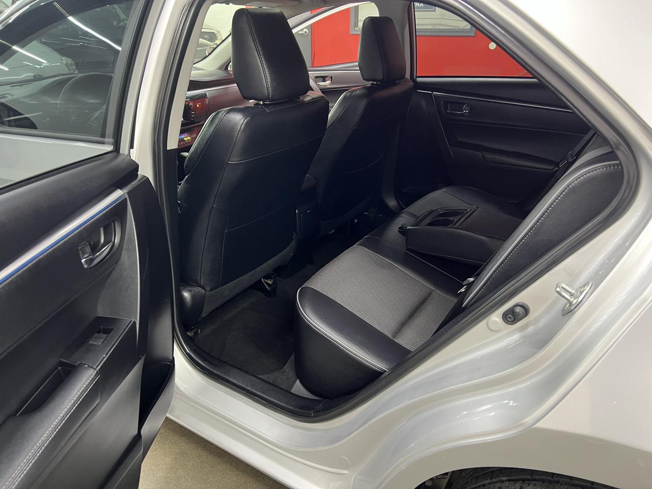 Toyota Corolla  2015