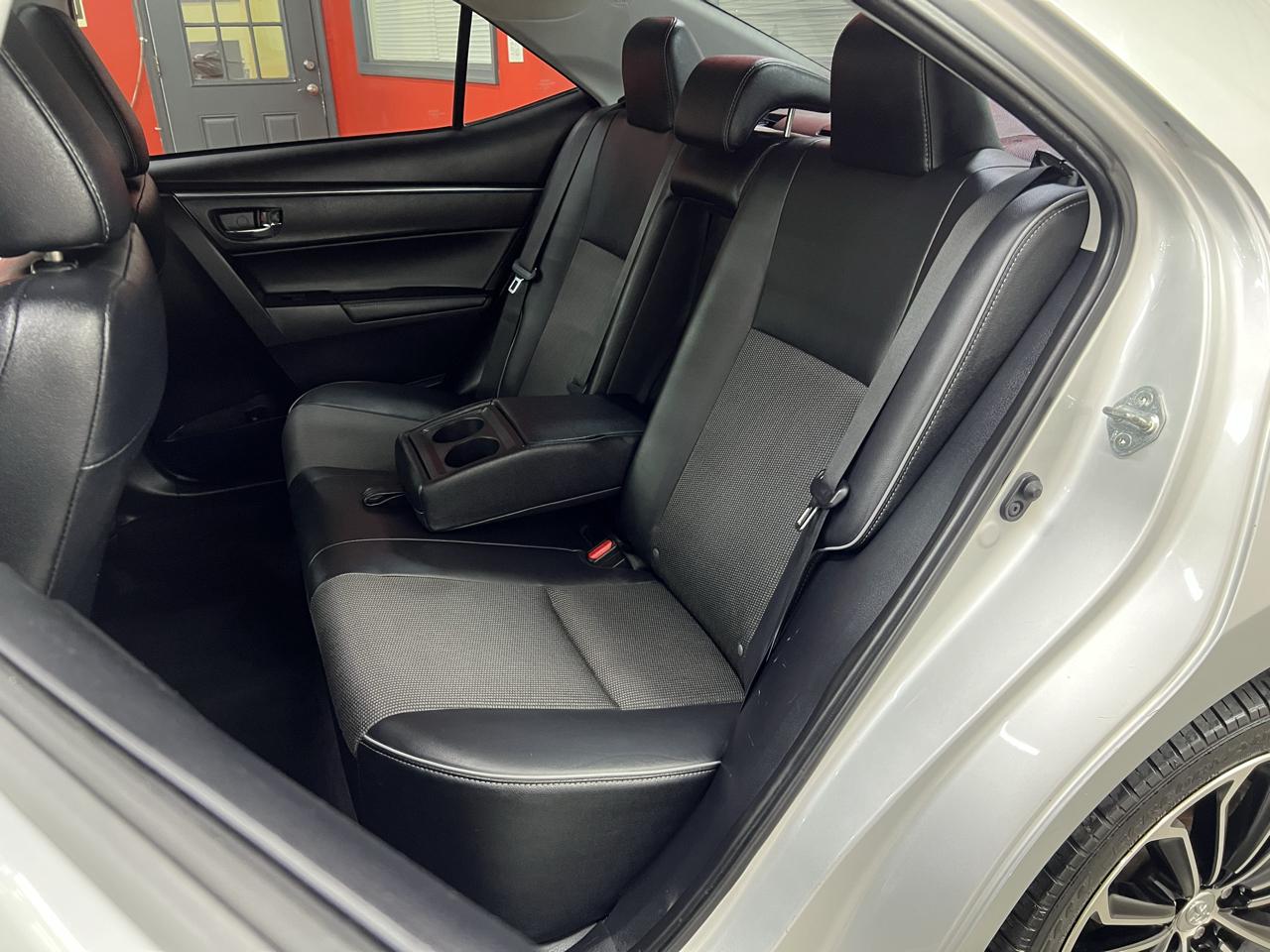 Toyota Corolla  2015