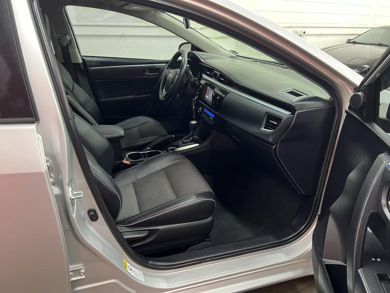 Toyota Corolla  2015