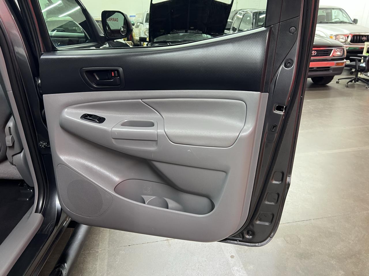 Toyota Tacoma Double Cab V6 4WD 2013
