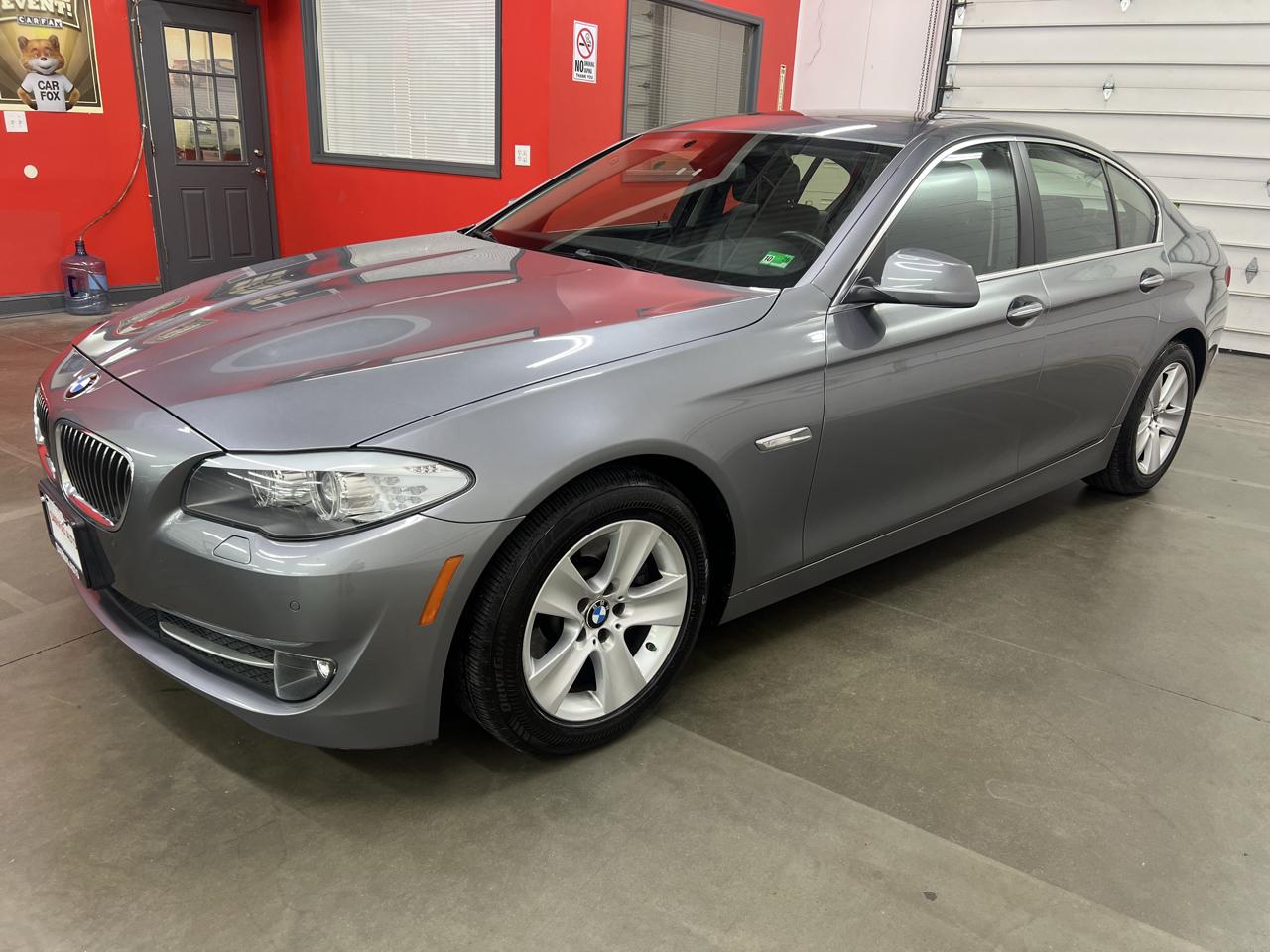 BMW 5-Series 528i 2013