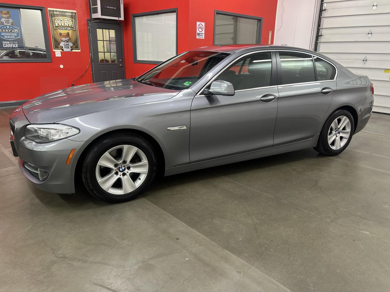 BMW 5-Series 528i 2013