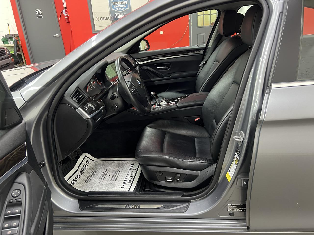 BMW 5-Series 528i 2013