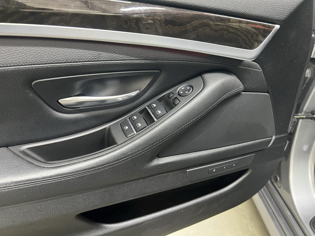 BMW 5-Series 528i 2013