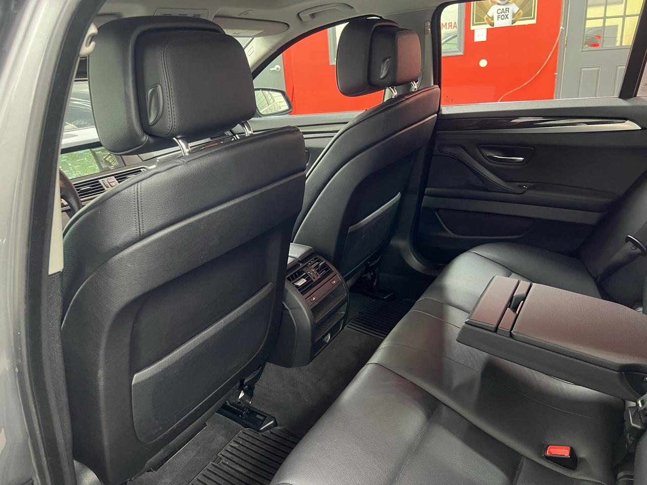 BMW 5-Series 528i 2013