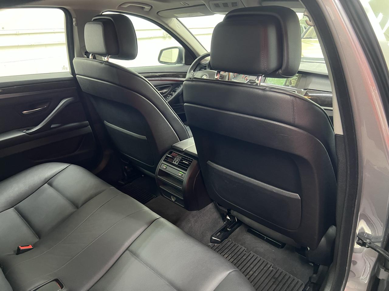 BMW 5-Series 528i 2013
