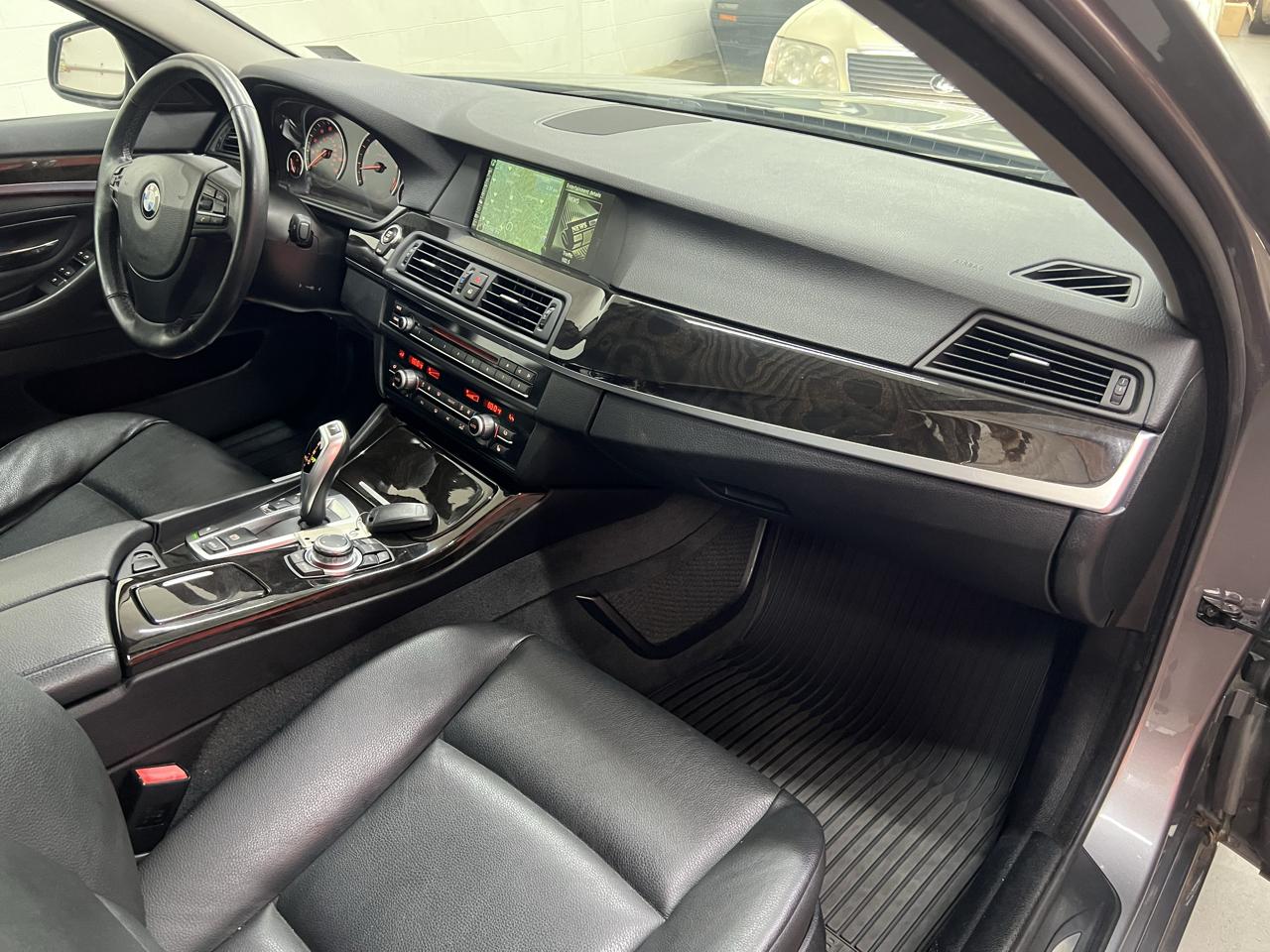 BMW 5-Series 528i 2013