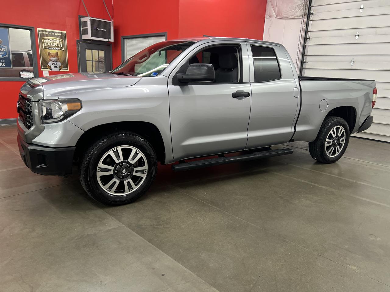 Toyota Tundra  2021
