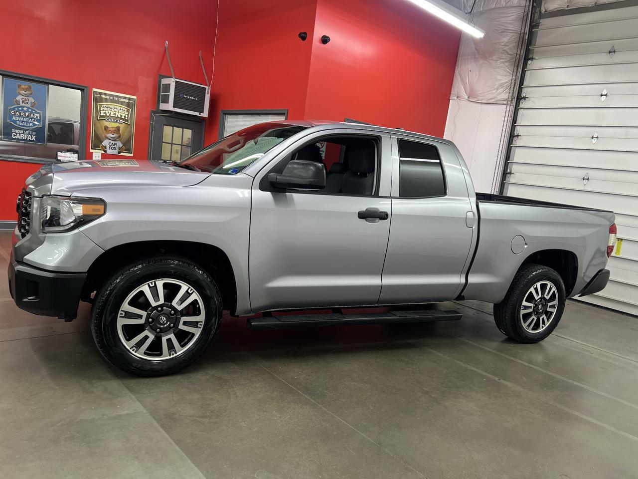 Toyota Tundra  2021