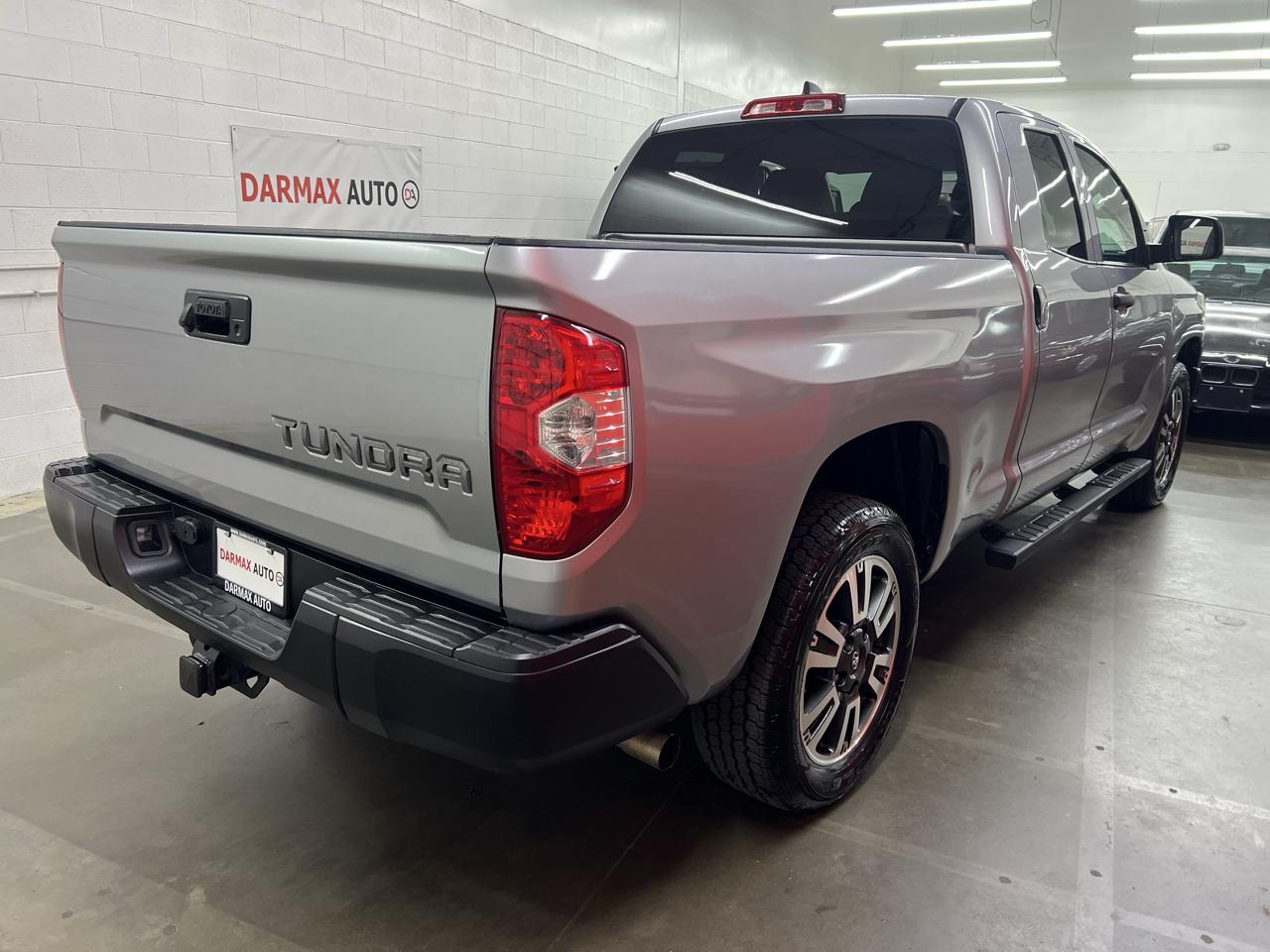 Toyota Tundra  2021