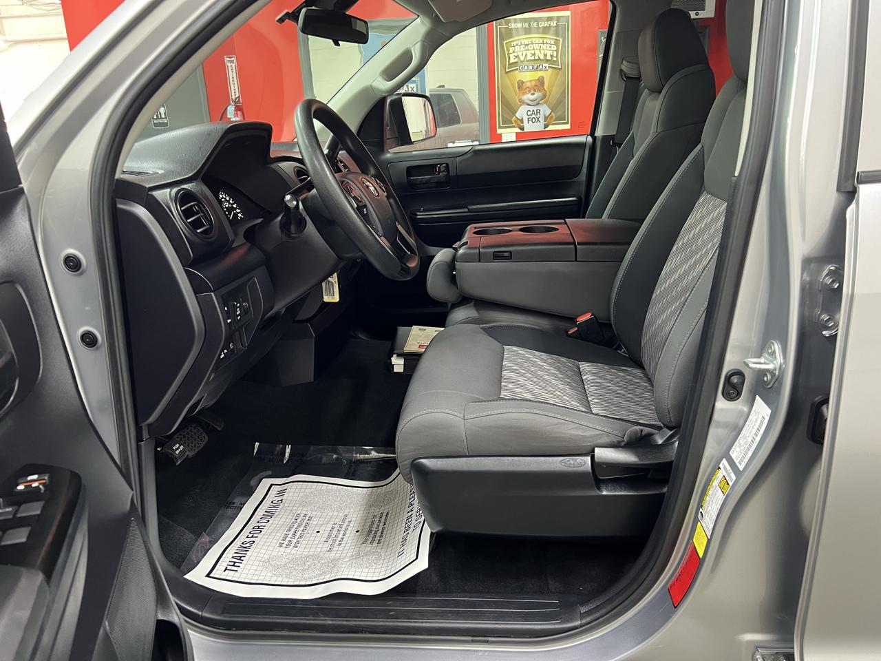 Toyota Tundra  2021