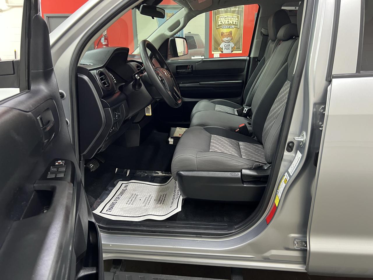 Toyota Tundra  2021