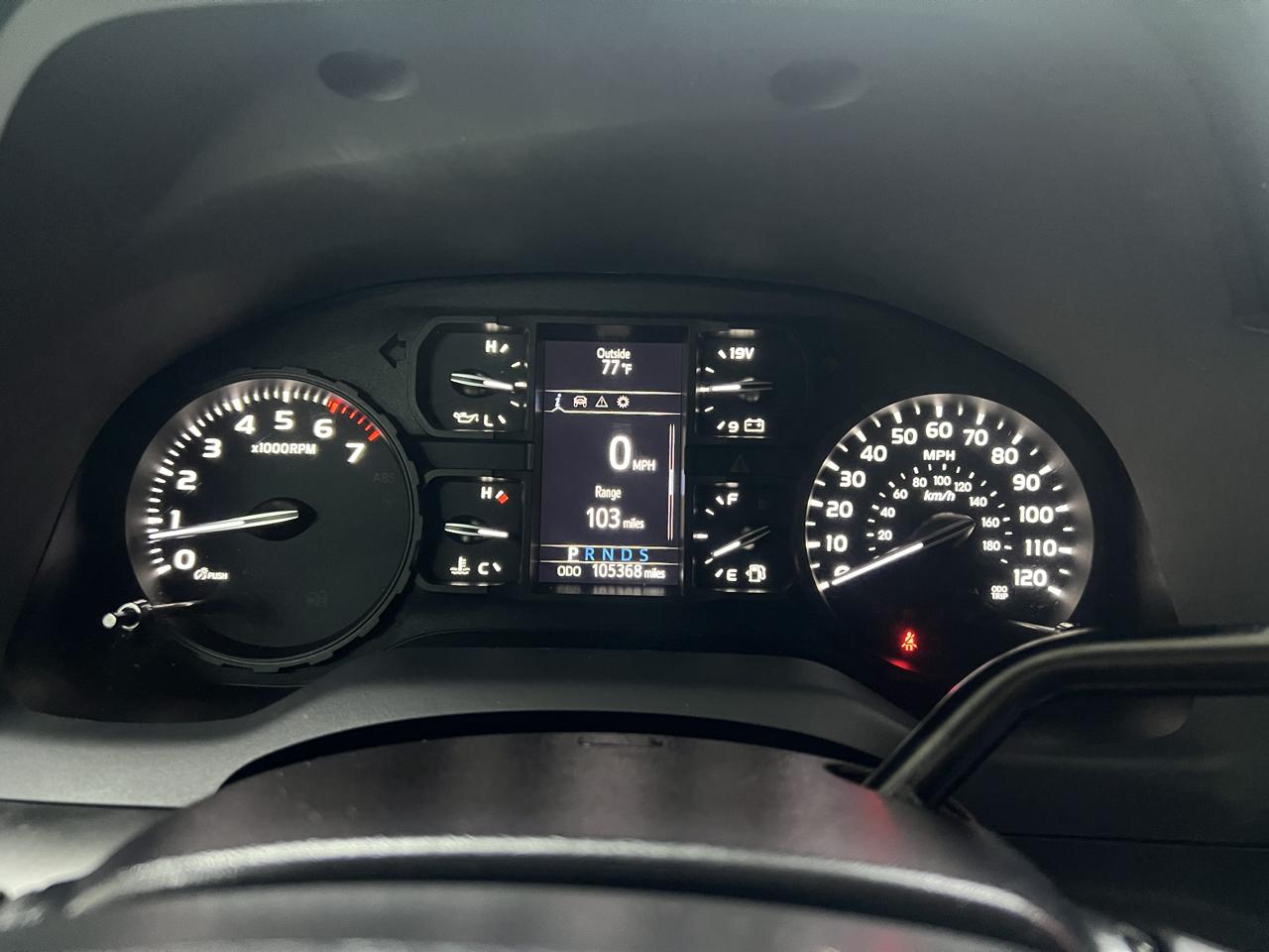 Toyota Tundra  2021