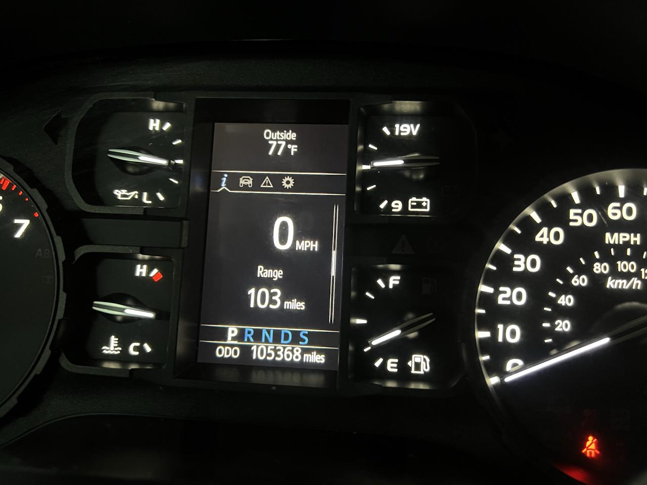 Toyota Tundra  2021