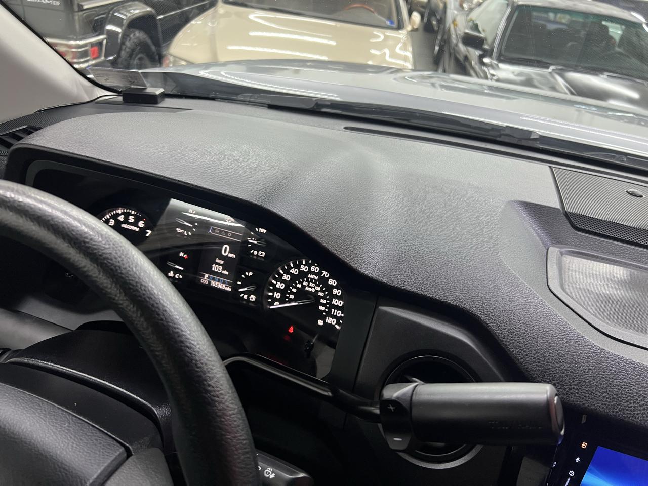 Toyota Tundra  2021