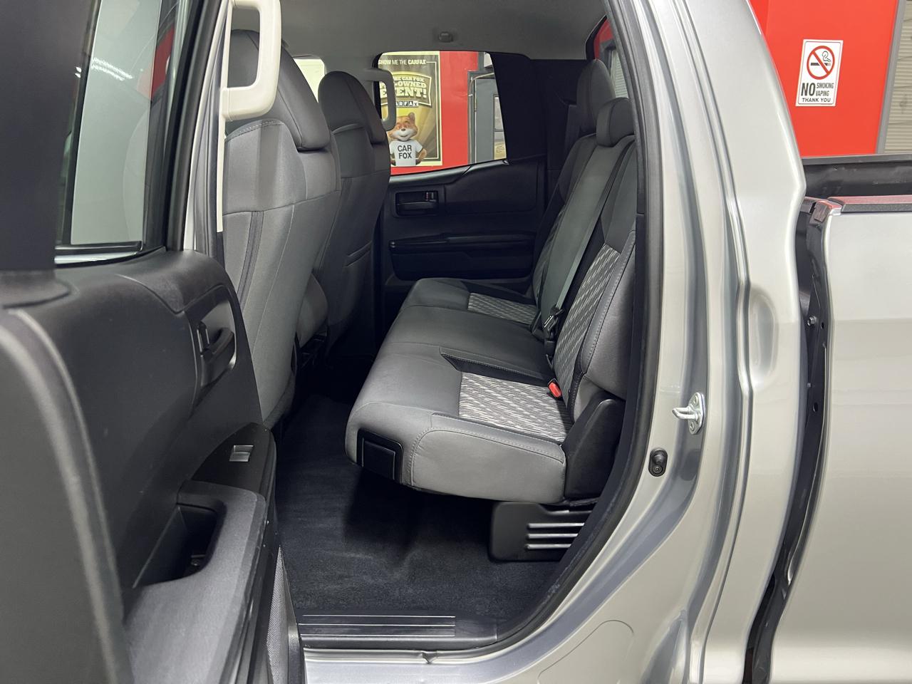 Toyota Tundra  2021