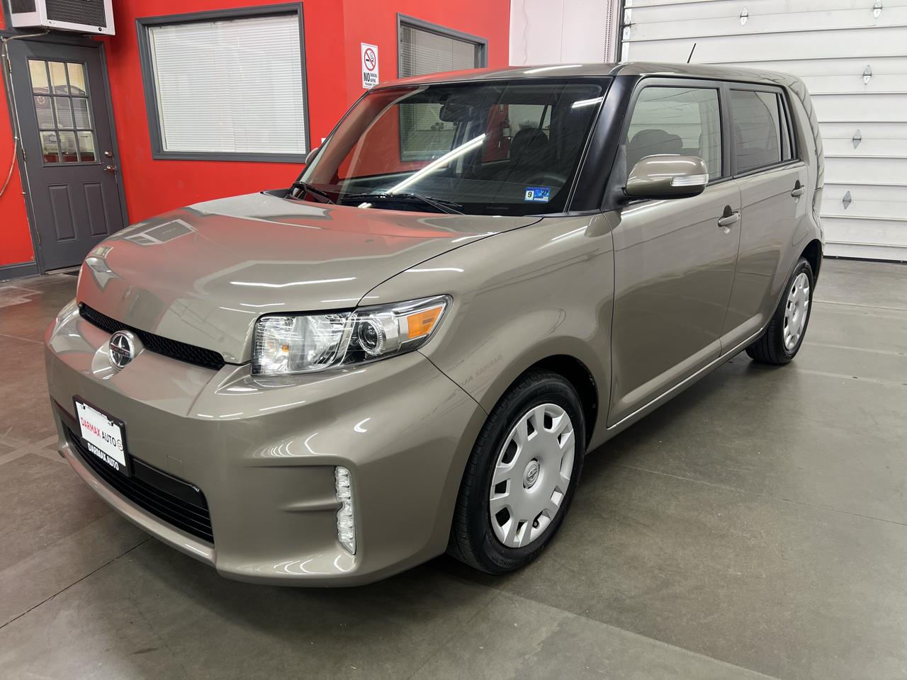 Scion xB  2015