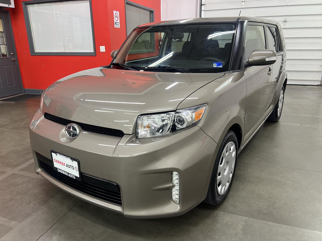 Scion xB  2015